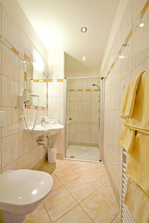 Hotel Hubertus Mit Erlebnislandgasthof Reitherwirt キッツビュール 部屋 写真