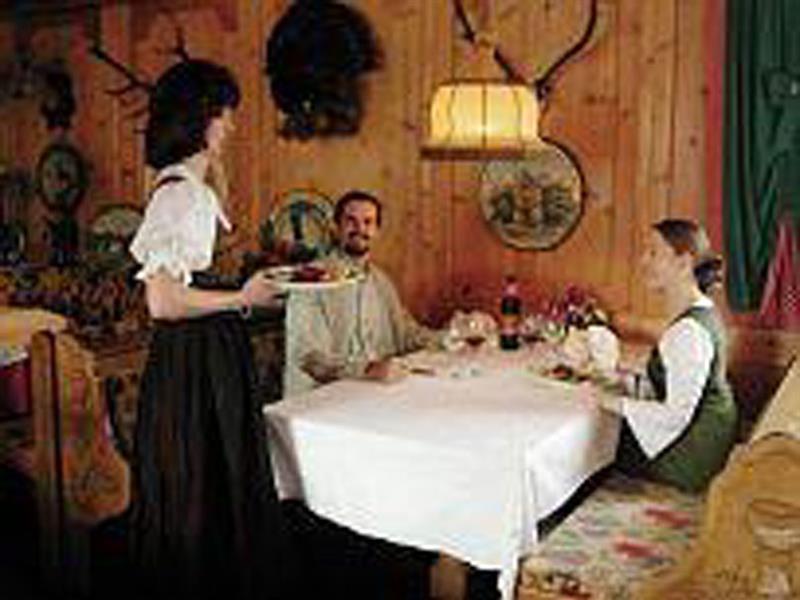 Hotel Hubertus Mit Erlebnislandgasthof Reitherwirt キッツビュール エクステリア 写真